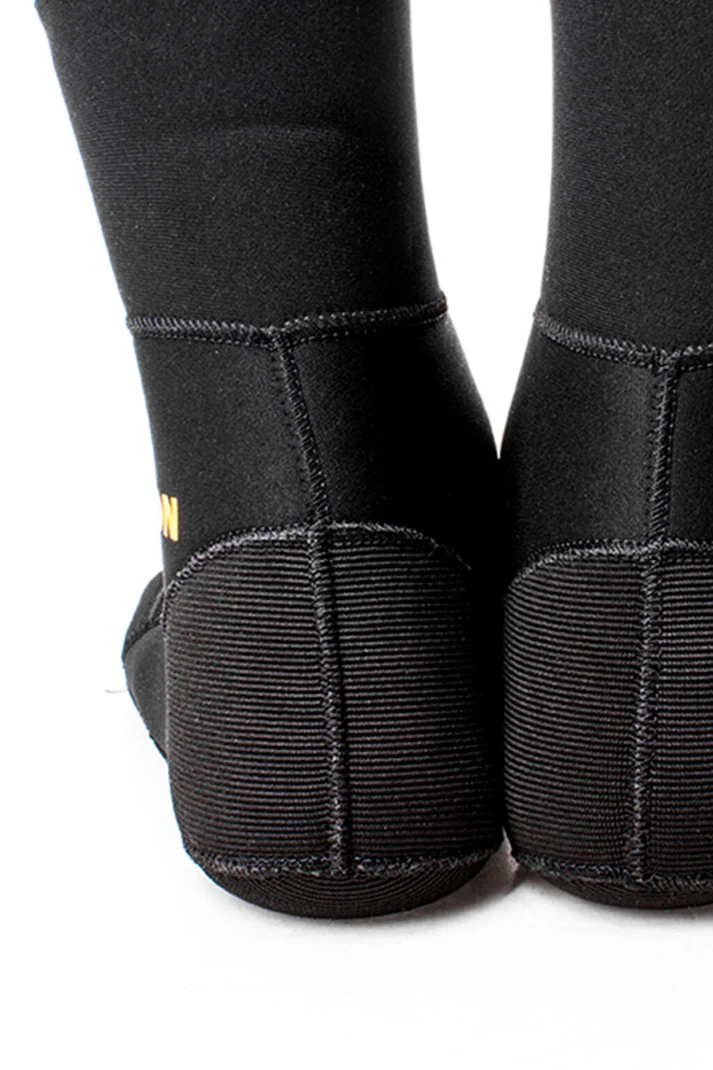 Triton Premium Socks Nylon 3mm - Image 2